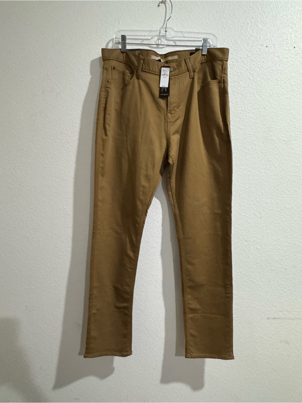 Banana Republic Men's Chinos in Camel Tan